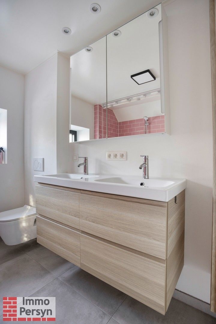 Landelijk gelegen open bebouwing op bijna 16 are. EPC A! foto 23