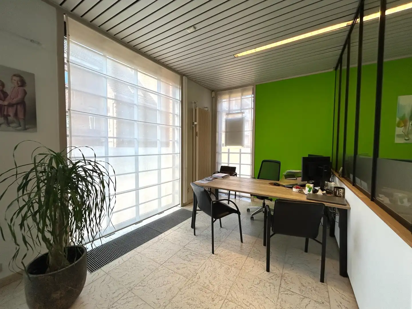 Veelzijdig handelspand op de Markt van Tielt! foto 12