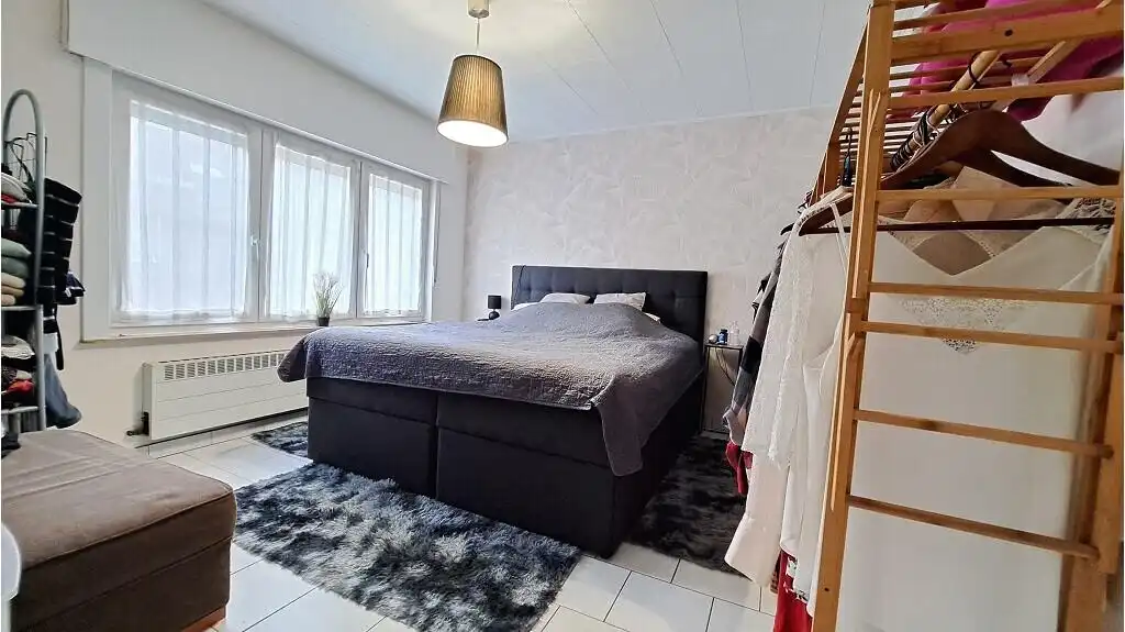 Ruime woning met garage te koop in Assebroek Brugge foto 11