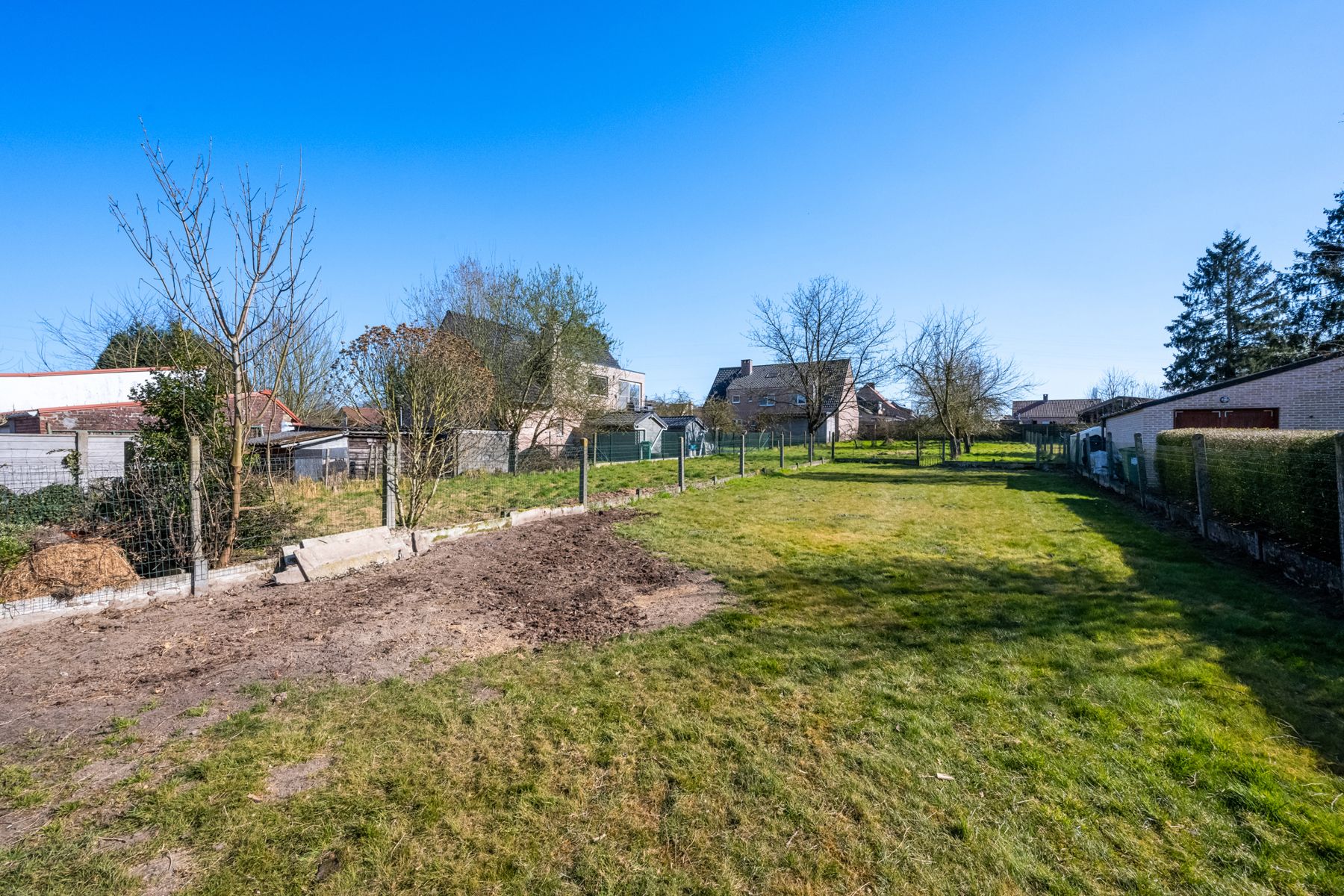 TE RENOVEREN HUIS MET LANDELIJKE LIGGING EN UITBREIDINGMOG. foto 20