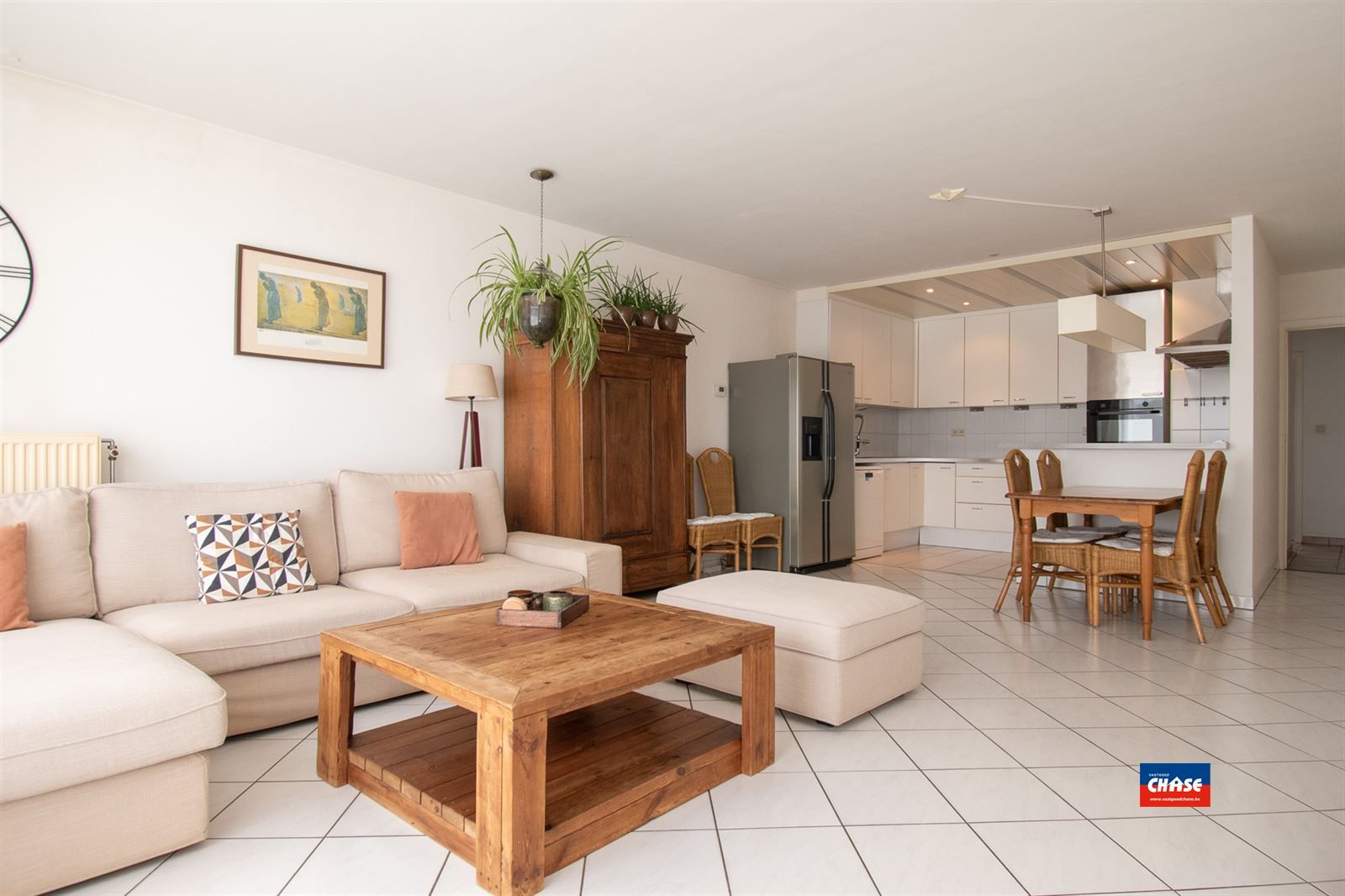 Verzorgd appartement met 3 slaapkamers, terras en ondergrondse autostaanplaats foto 2