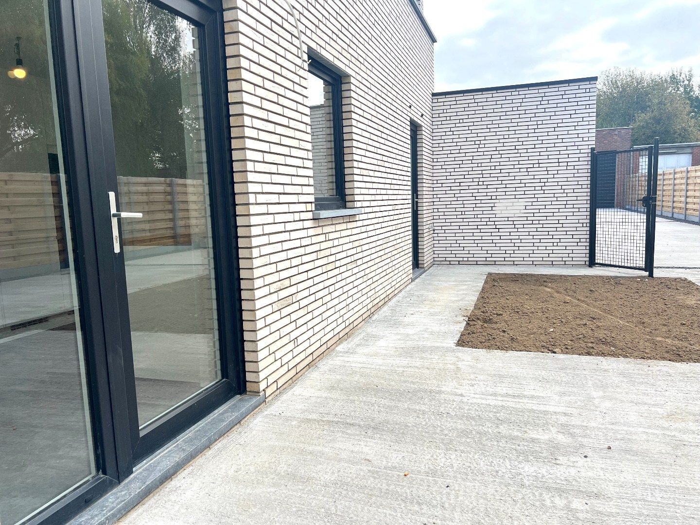 🌞 Energiezuinig en instapklaar appartement te huur in hartje Harelbeke! foto 13