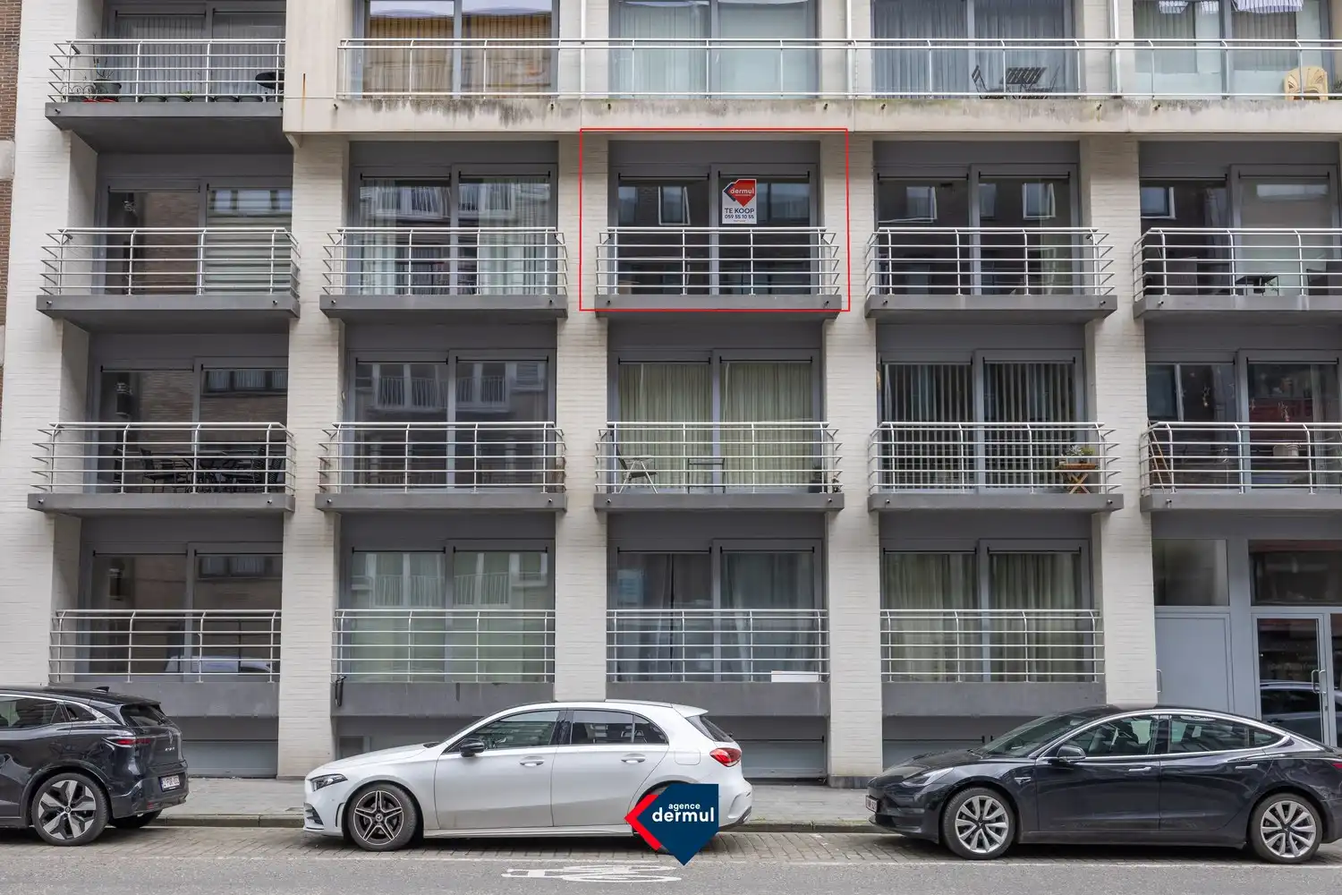 RESIDENTIE CHATEAU TROPEZINA foto {{pictureIndex}}