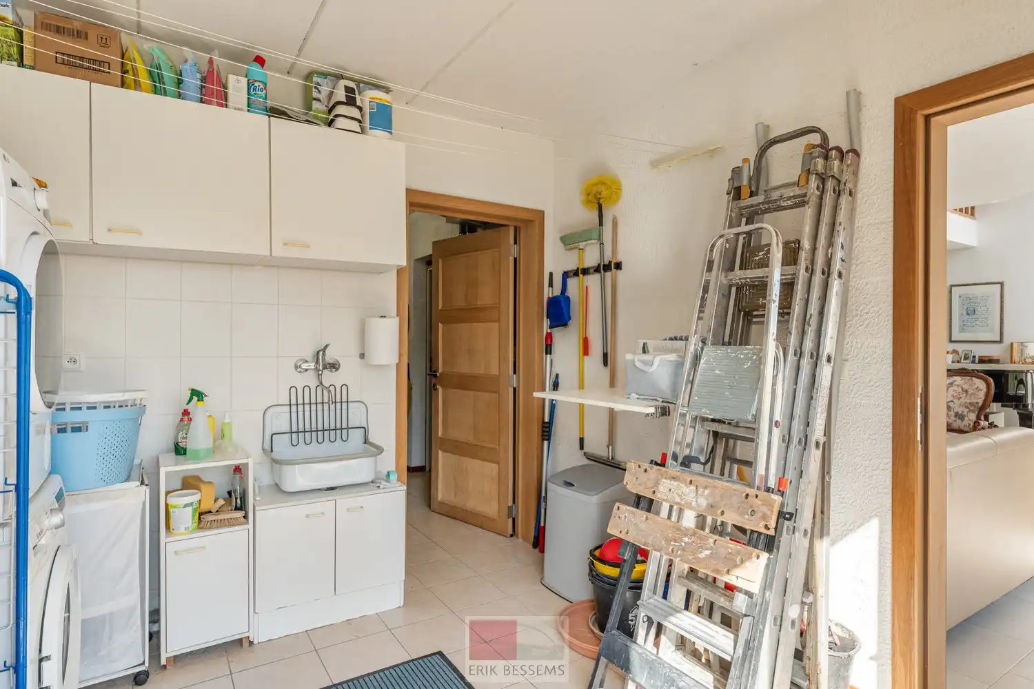 Zeer energiezuinige, vrijstaande woning, gebouwd in 2011, gelegen op een perceel van 715 m² met een bewoonbare oppervlakte van ca. 220 m² foto 17