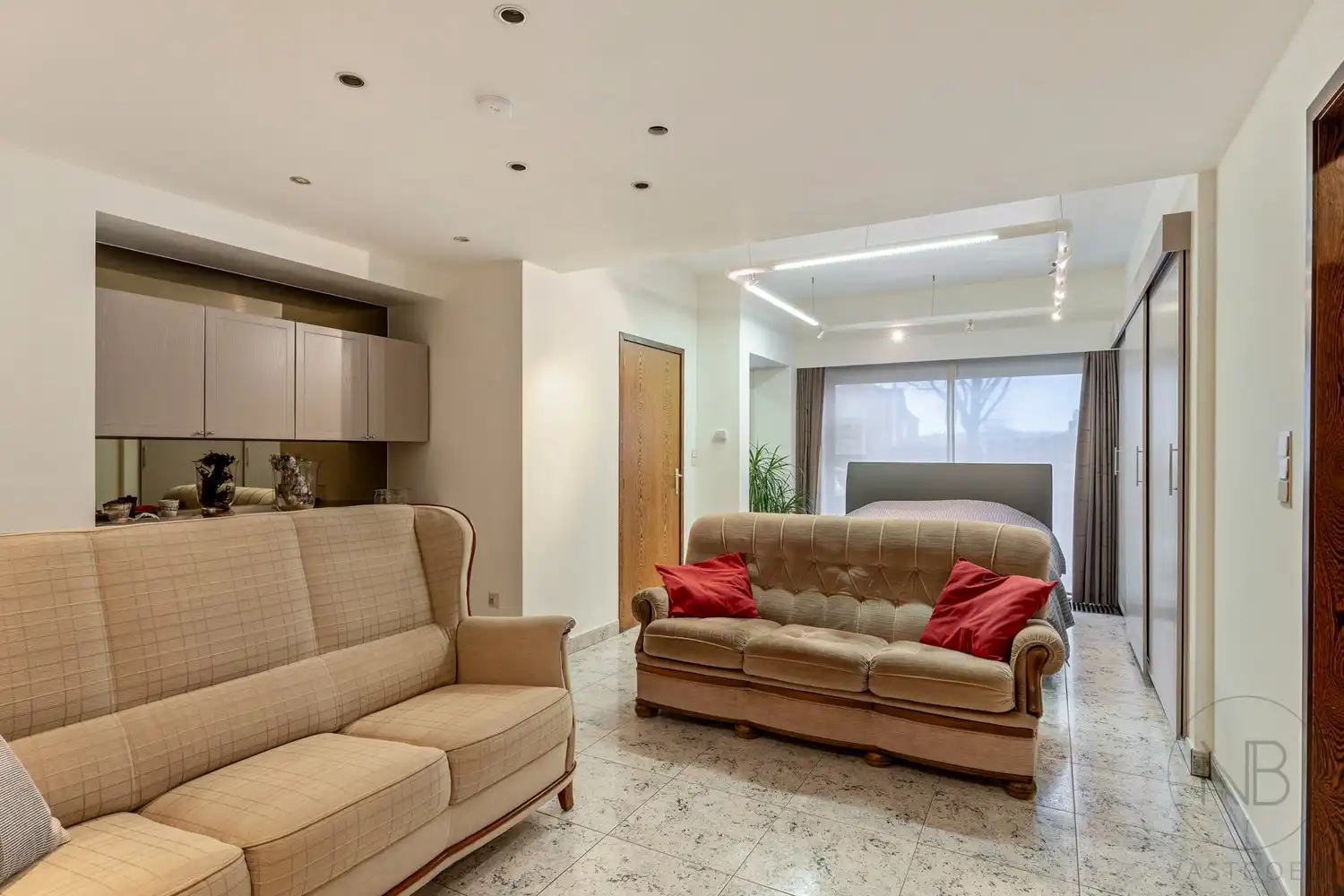 Woning met veelzijdig commercieel gebouw  op goede locatie in Driehoeven foto 15