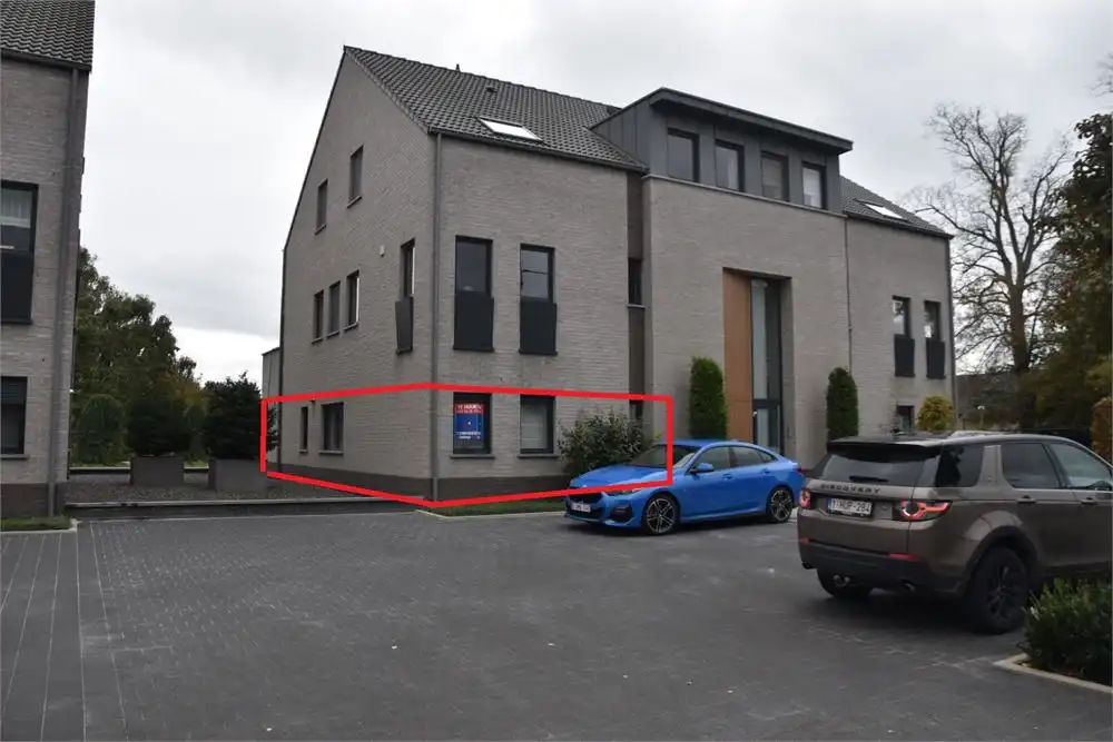 Luxueus appartement met rustgevend terras foto {{pictureIndex}}