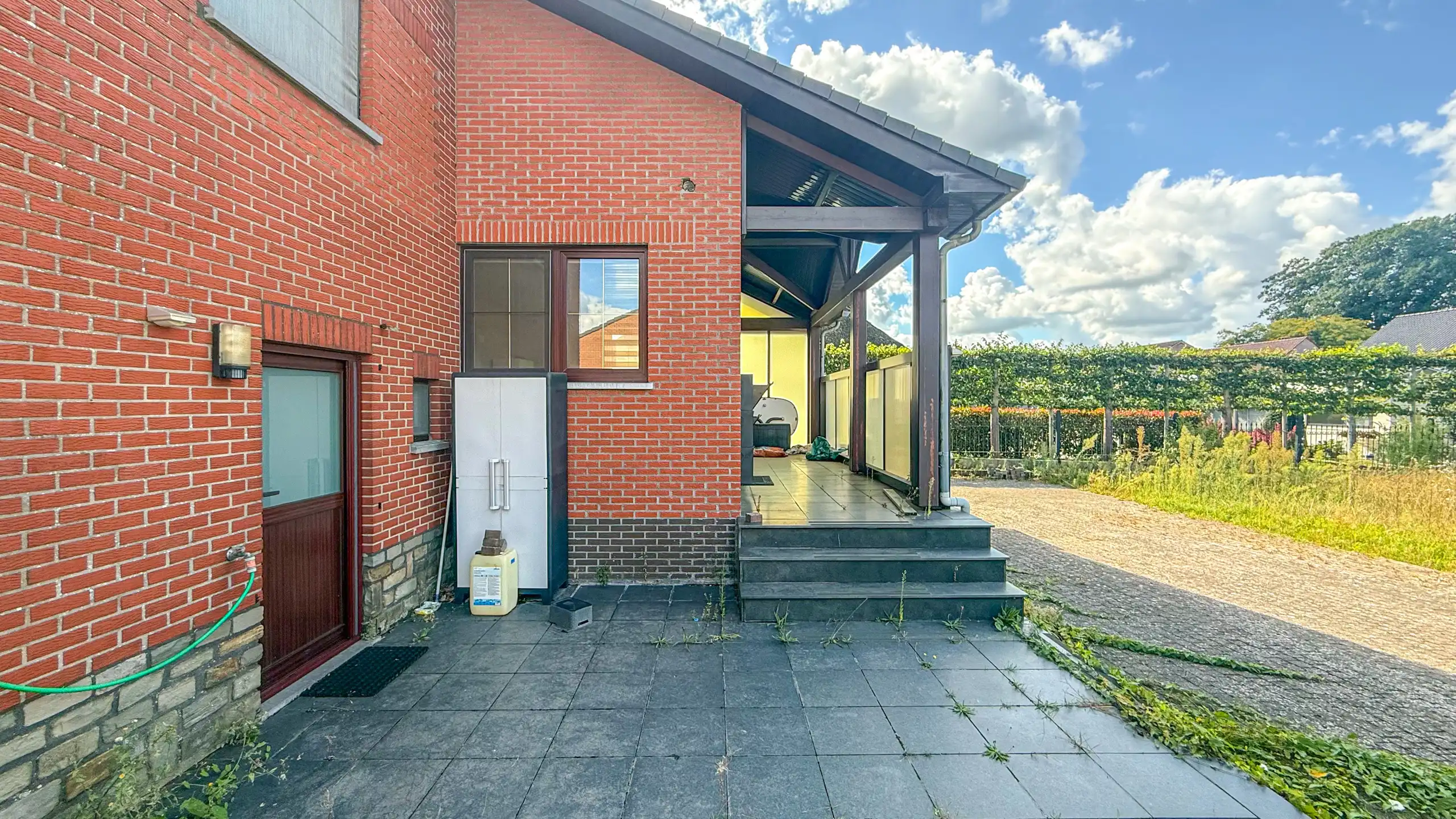 Ruime woning met 4 SLPK op een toplocatie! foto 56