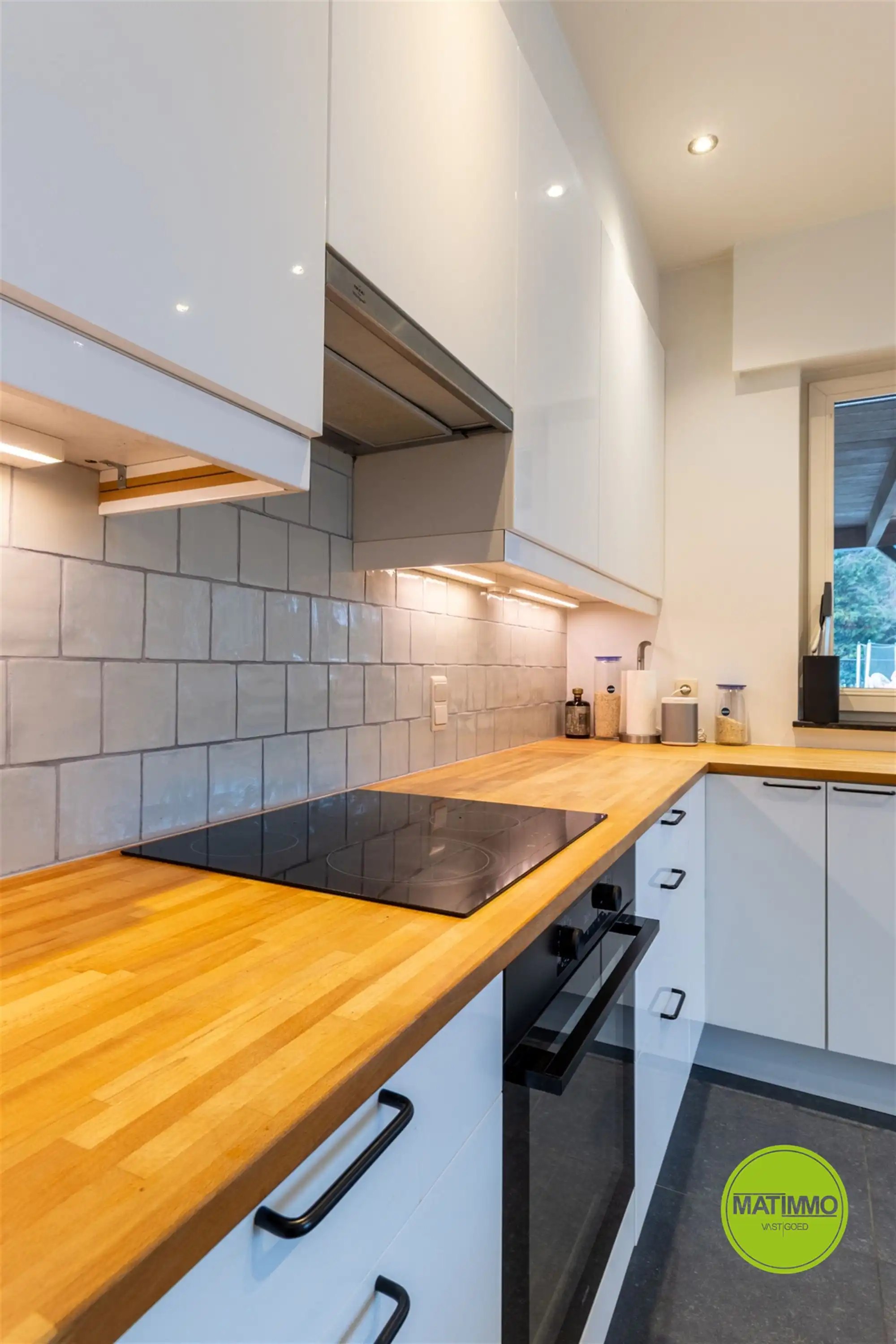 Ruime, energiezuinige gezinswoning met zwembad in Laakdal foto 16