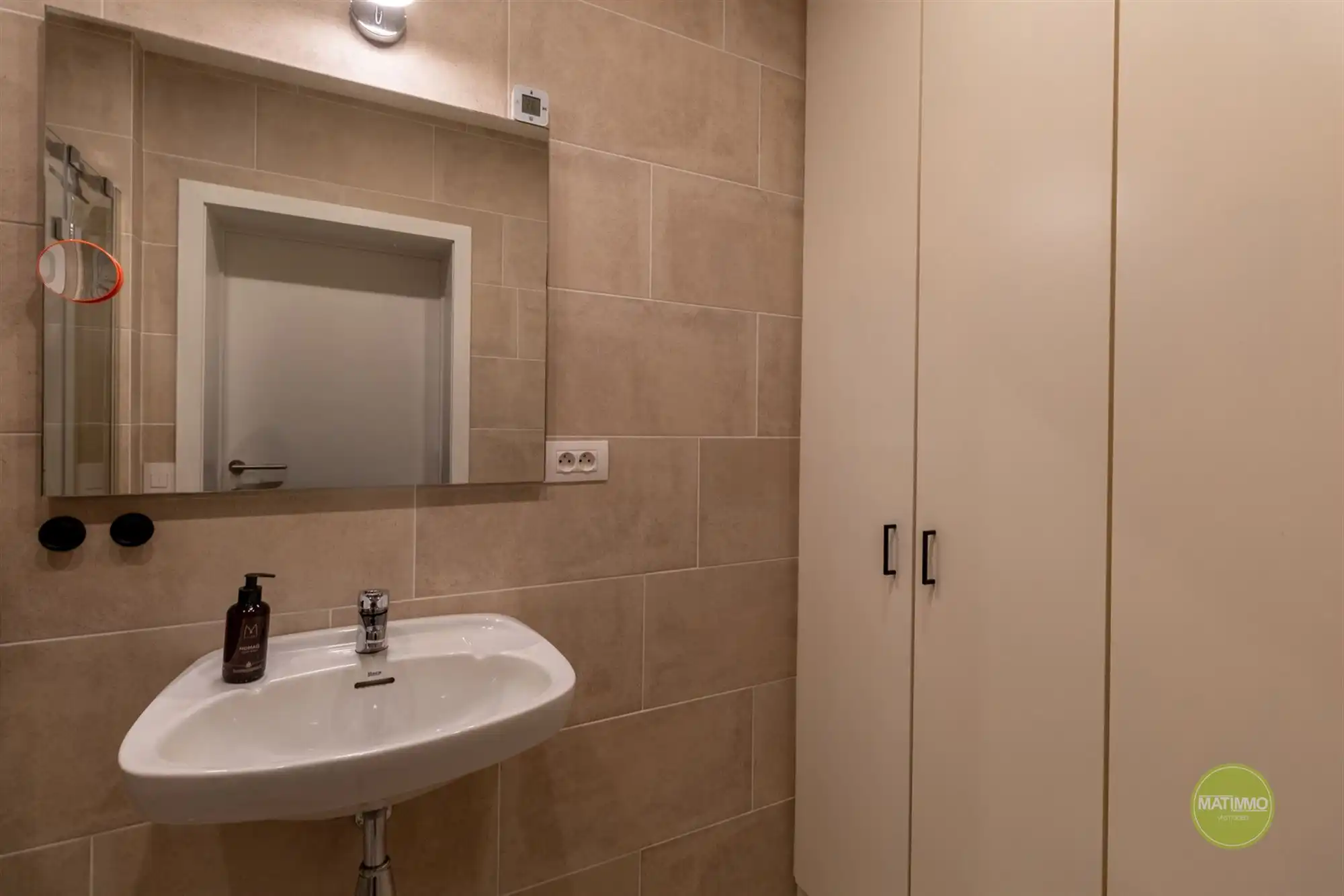 Gerenoveerde woning met 3 slaapkamers te Mol-Wezel foto 16