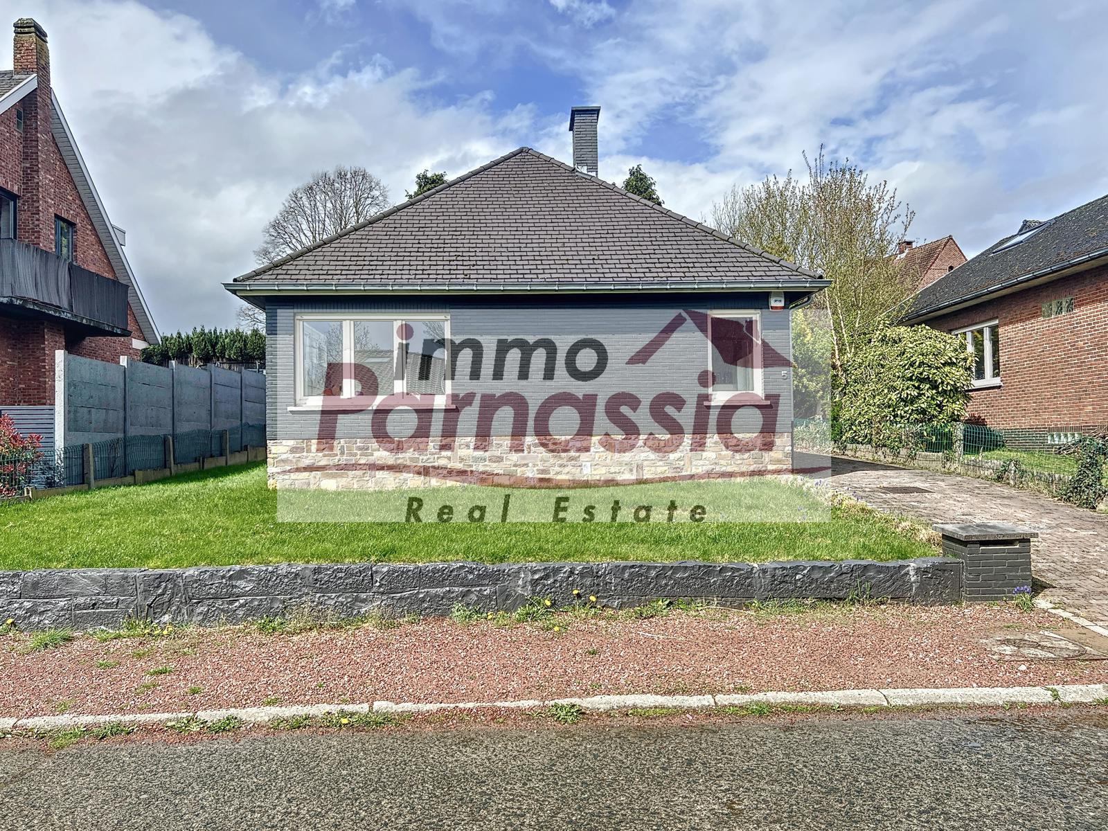 Volledig gerenoveerde villa in een residentiële wijk foto 3