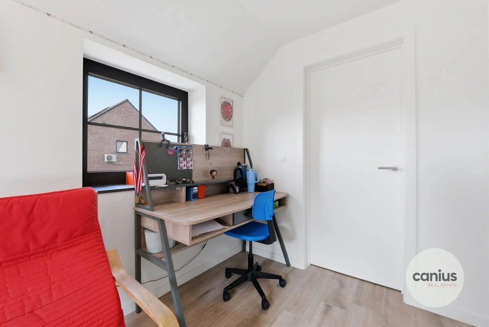 INSTAPKLARE WONING MET 3 SLKS & TUIN foto 12