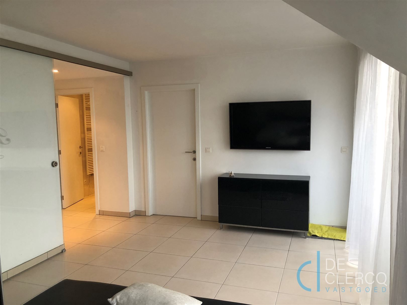 Zeer ruim appartement met garage TE HUUR in het centrum van Lochristi! foto 25