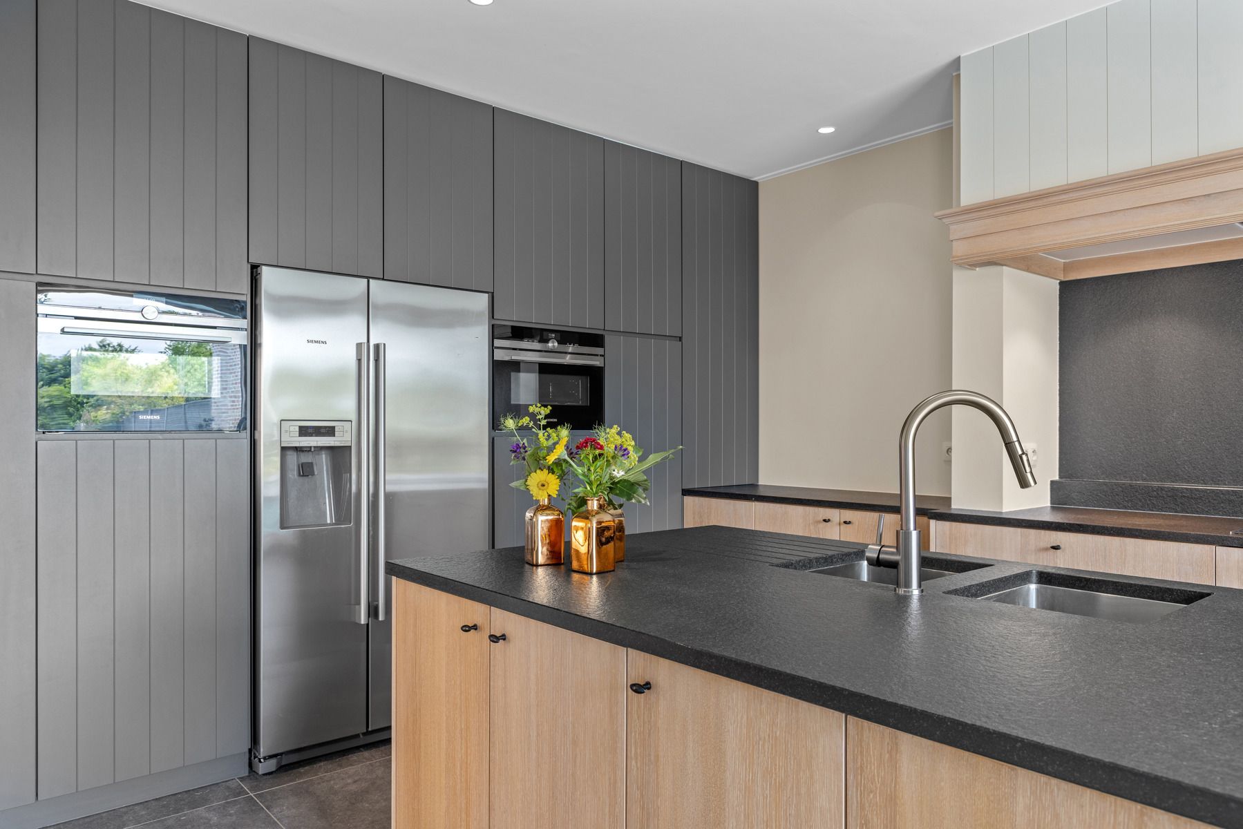 BAMBRUGGE - Uitzonderlijke woning met tuin op toplocatie foto 8