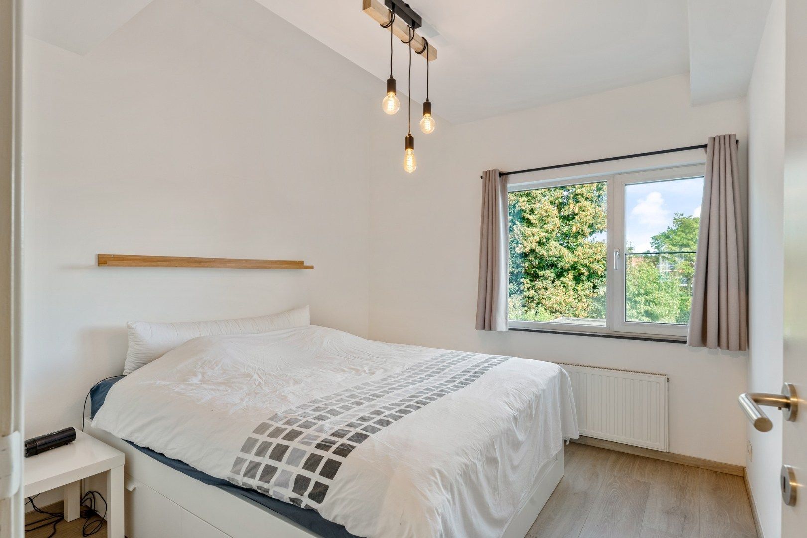 App., 119 m², 2 slpk, terras, autostaanplaats foto 13