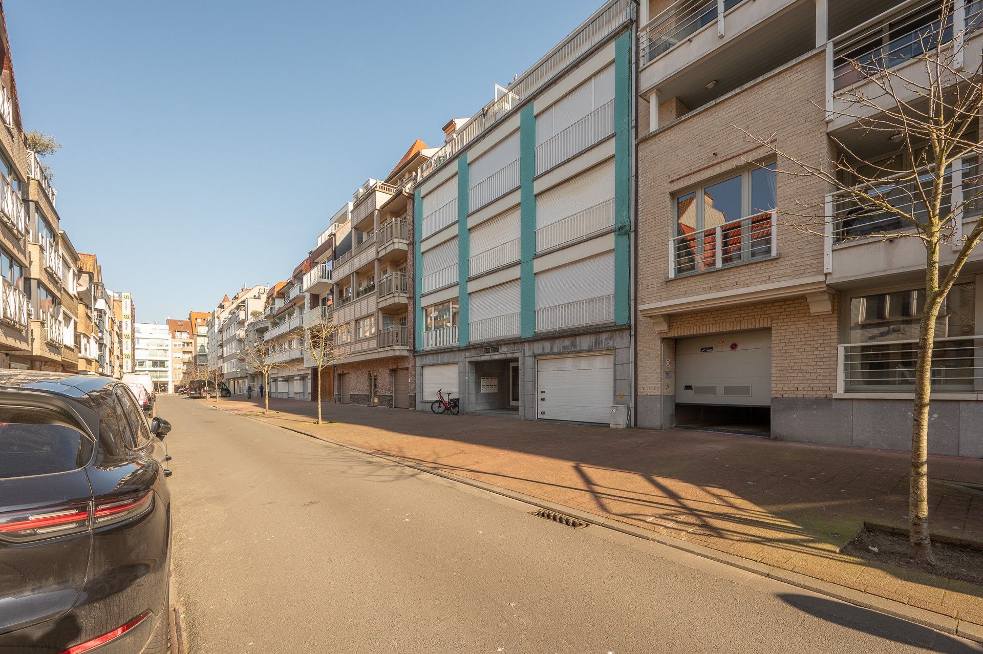 Stijlvol appartement met zonnig terras foto 12