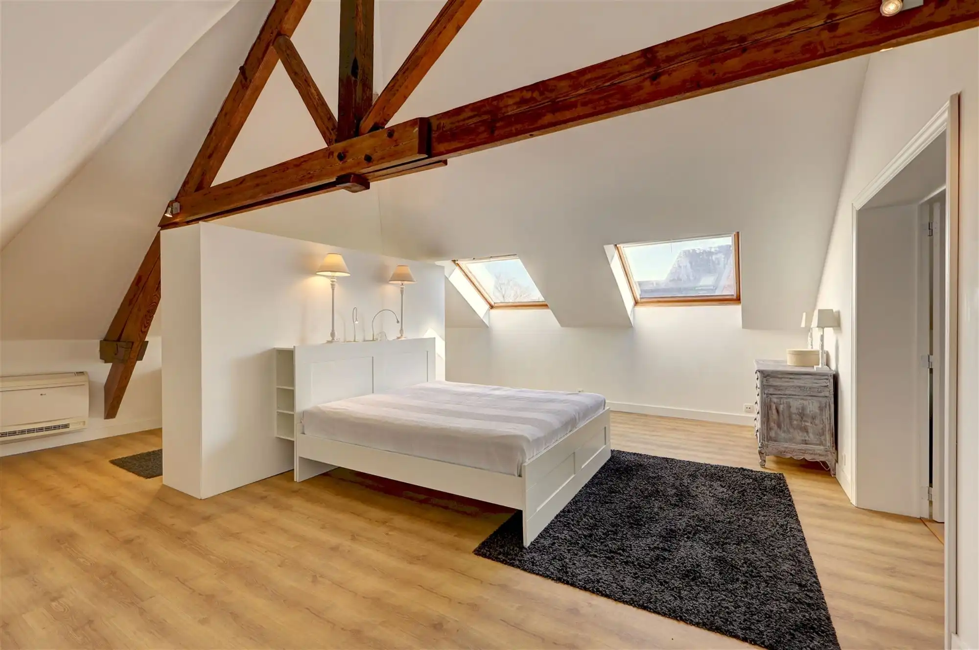 Gemeubeld appartement (173m²) op toplocatie in hartje Antwerpen met zonneterras foto 16