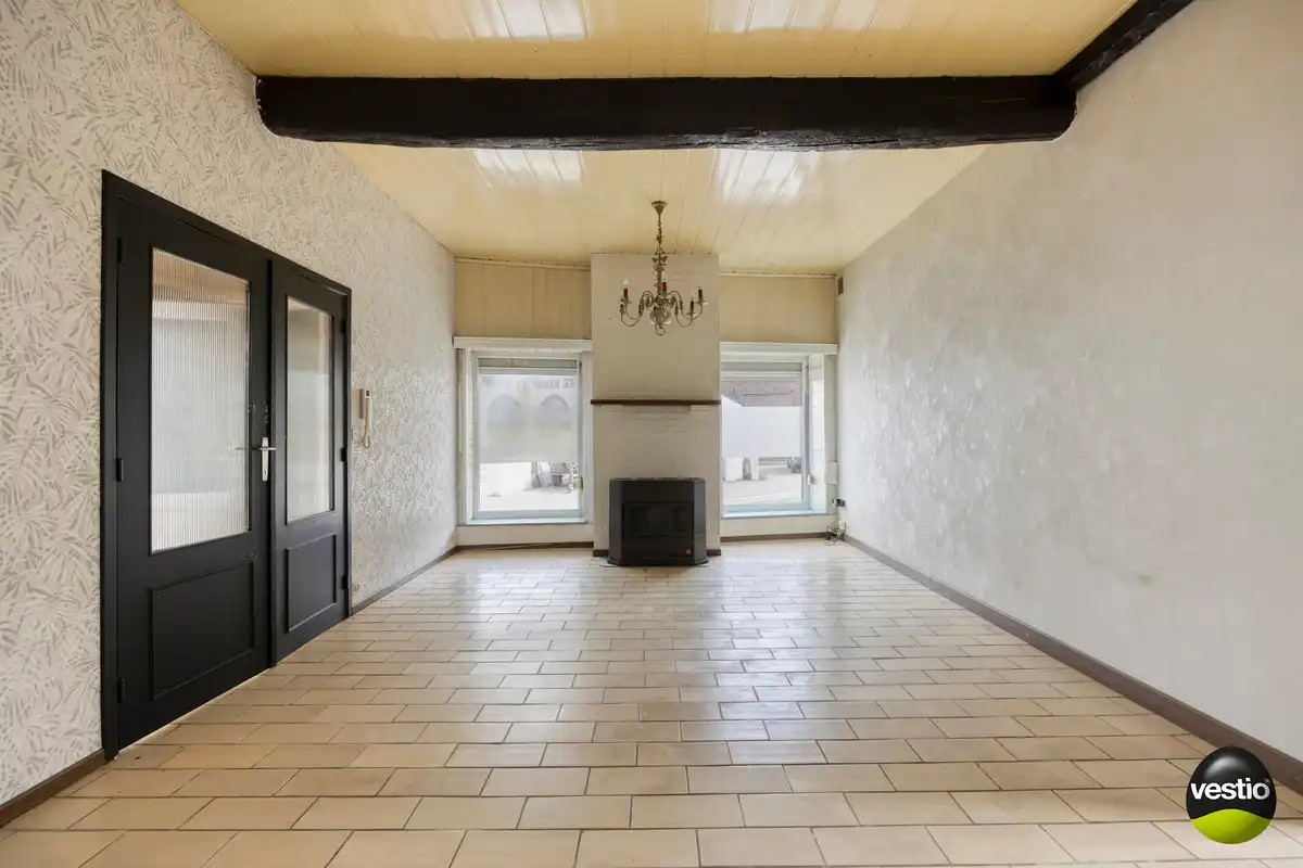 OP TE FRISSEN WONING MET 2 SLK OP 4A95CA IN DORPSKERN TE ZICHEN-ZUSSEN-BOLDER. foto 7