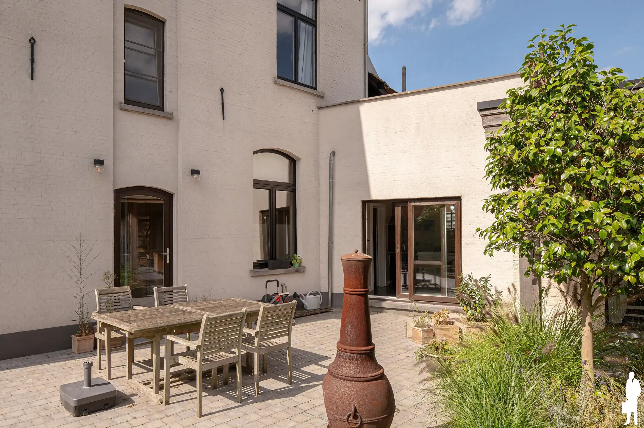 Karaktervolle woning met 6 slk, zwembad + atelier  foto 33