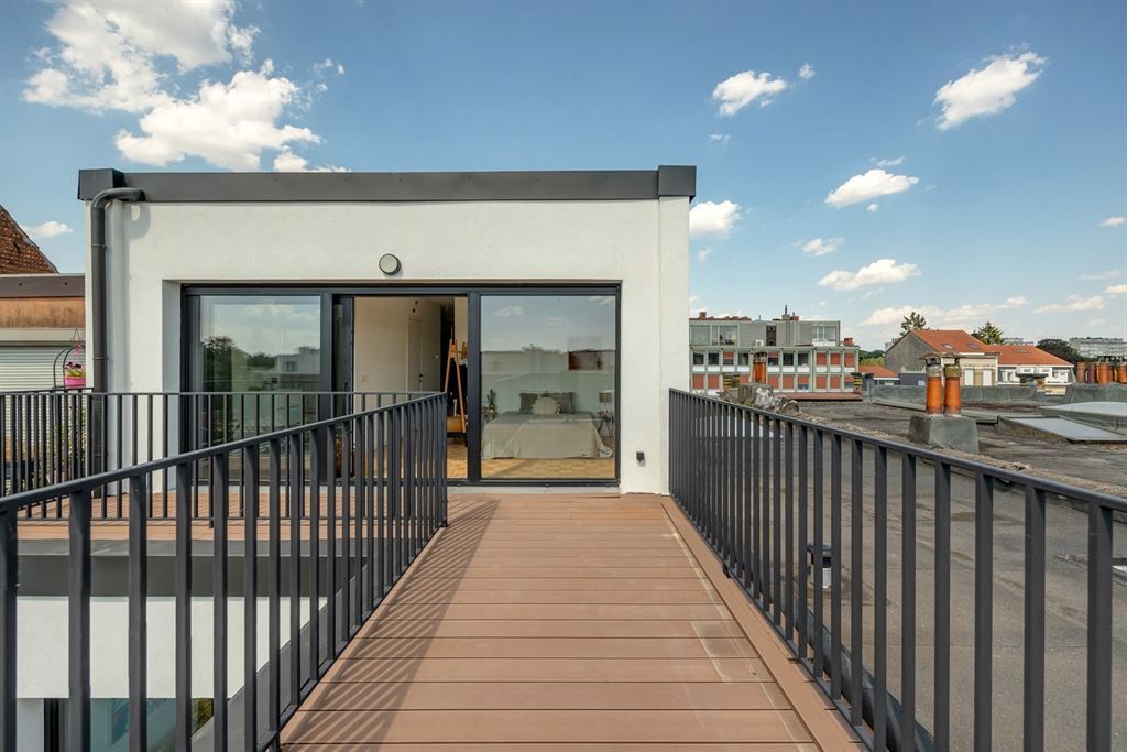 Nieuwbouw penthouse met tof terras foto 10