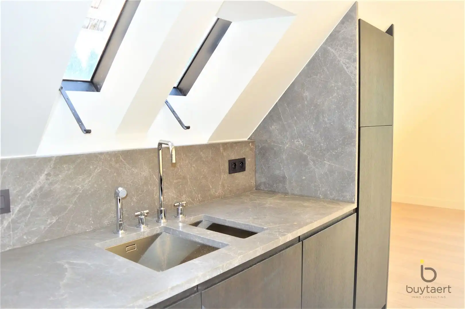 Standingvol en recent 2 slaapkamer appartement te Schilde. foto 11