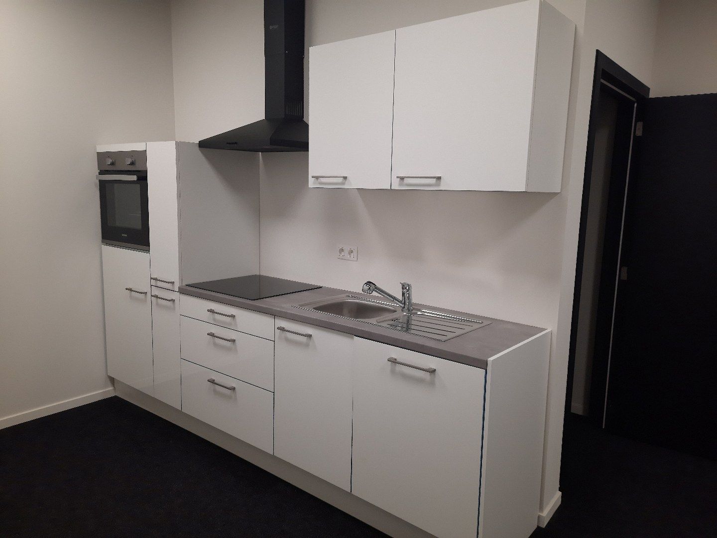 Hoogwaardig KMO-bedrijfsgebouw 187 m² met mezzanine in strategische bedrijventerrein (Winterslag-Genk). foto 16