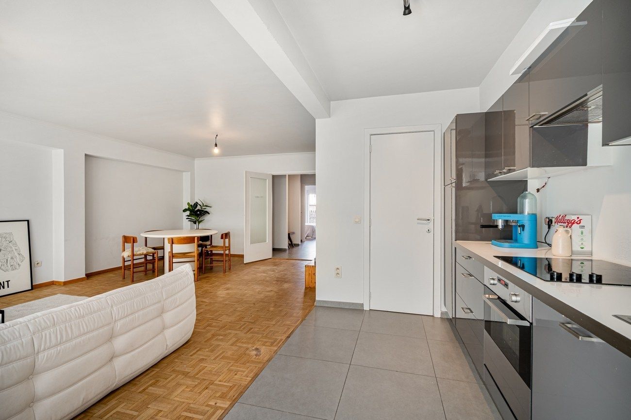 Instapklaar 2-slaapkamer appartement op toplocatie foto 12