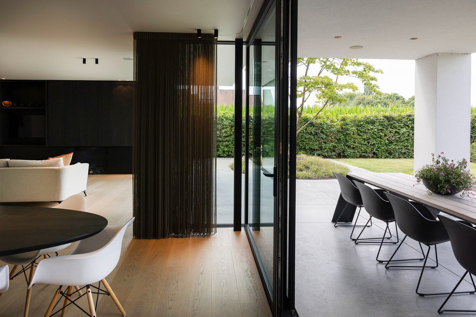 Ruime, stijlvolle villa met poolhouse en zwembad. foto 9