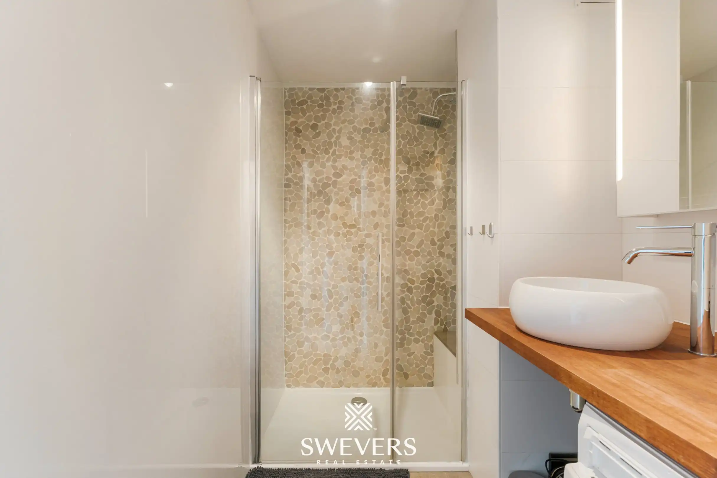 Instapklaar appartement met 2 slaapkamers en lift in centrum Beringen  foto 13