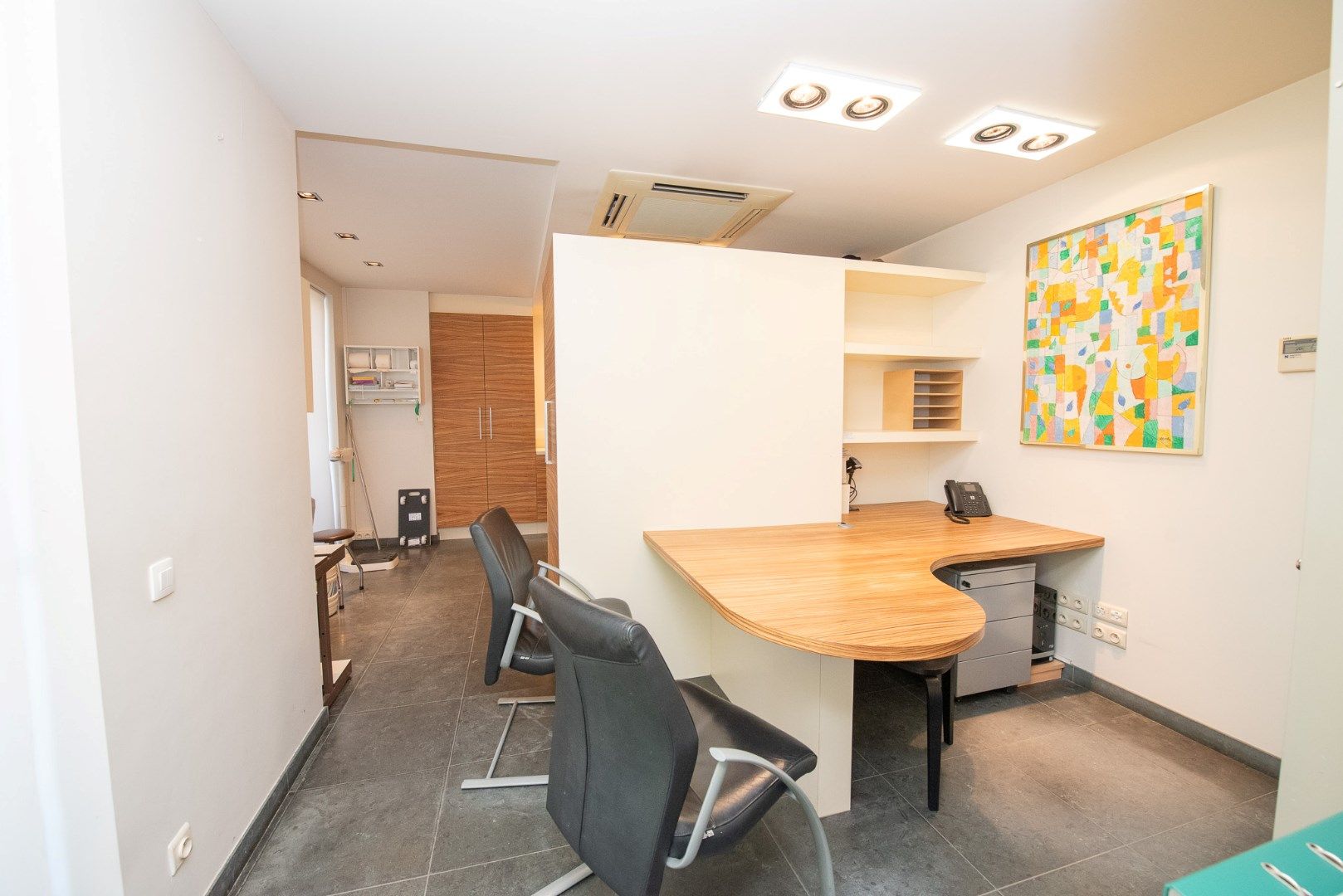 Huisartsencentrum Wielsbeke TE KOOP foto 5