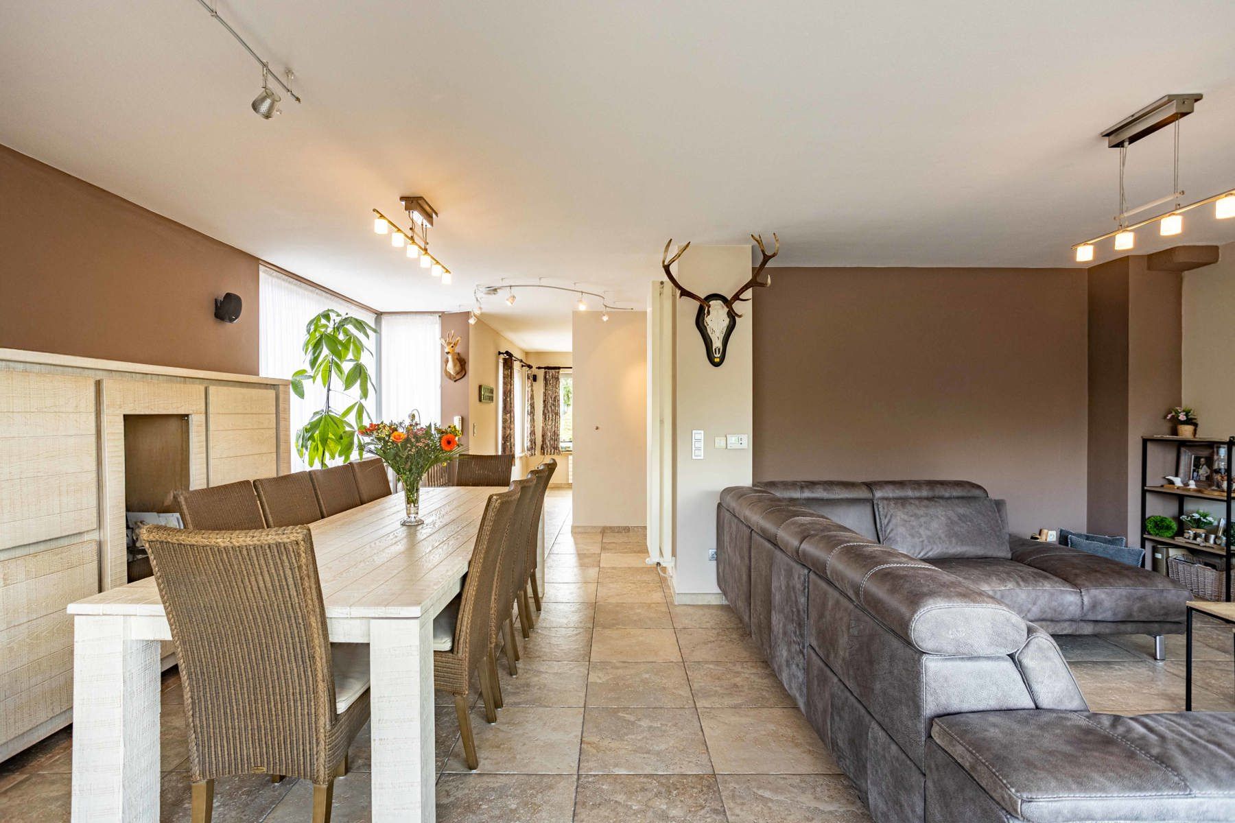Riante instapklare woning te koop in rustige buurt foto 6