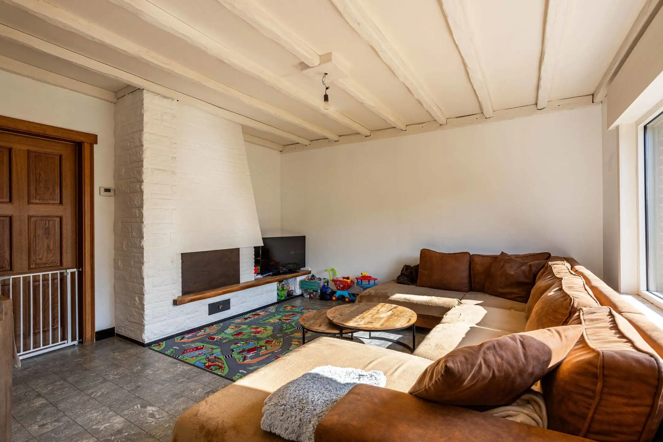 Halfopen woning met 3 slpks, garage en tuin te Oudenaarde foto 3