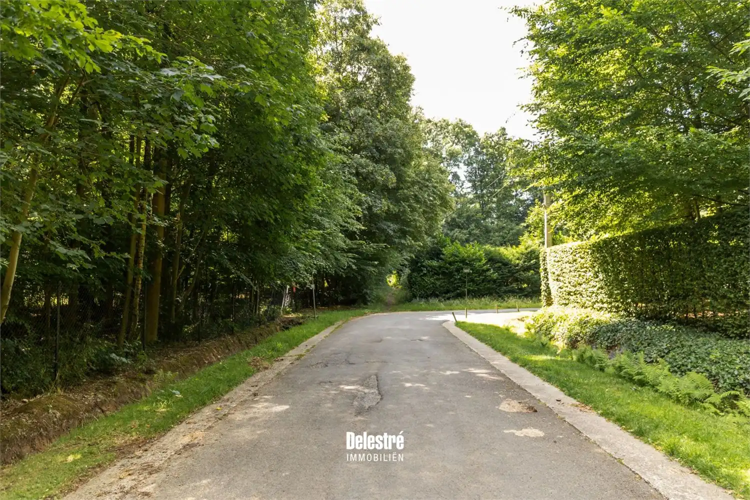 Unieke bouwgrond van 78a 71ca te koop – residentieel & groen gelegen in Bois de Strihoux foto 4