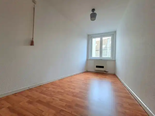 Rijwoning met trapgevel foto 9