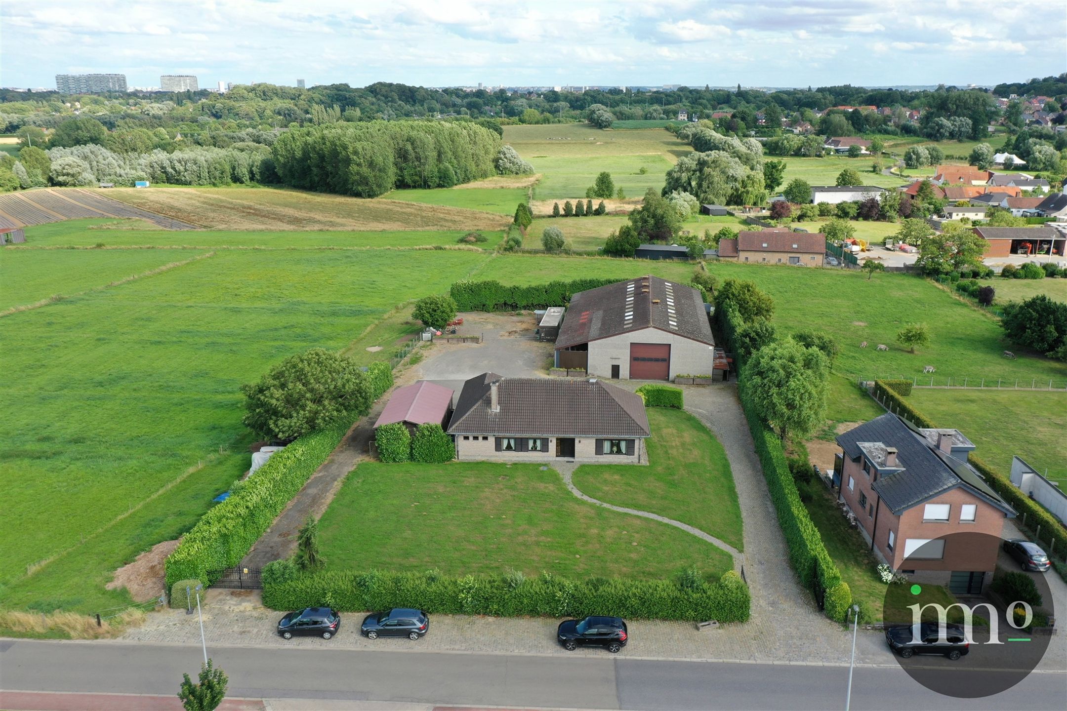 Landelijke woning met depot op een perceel van 42 ARE!! foto 12