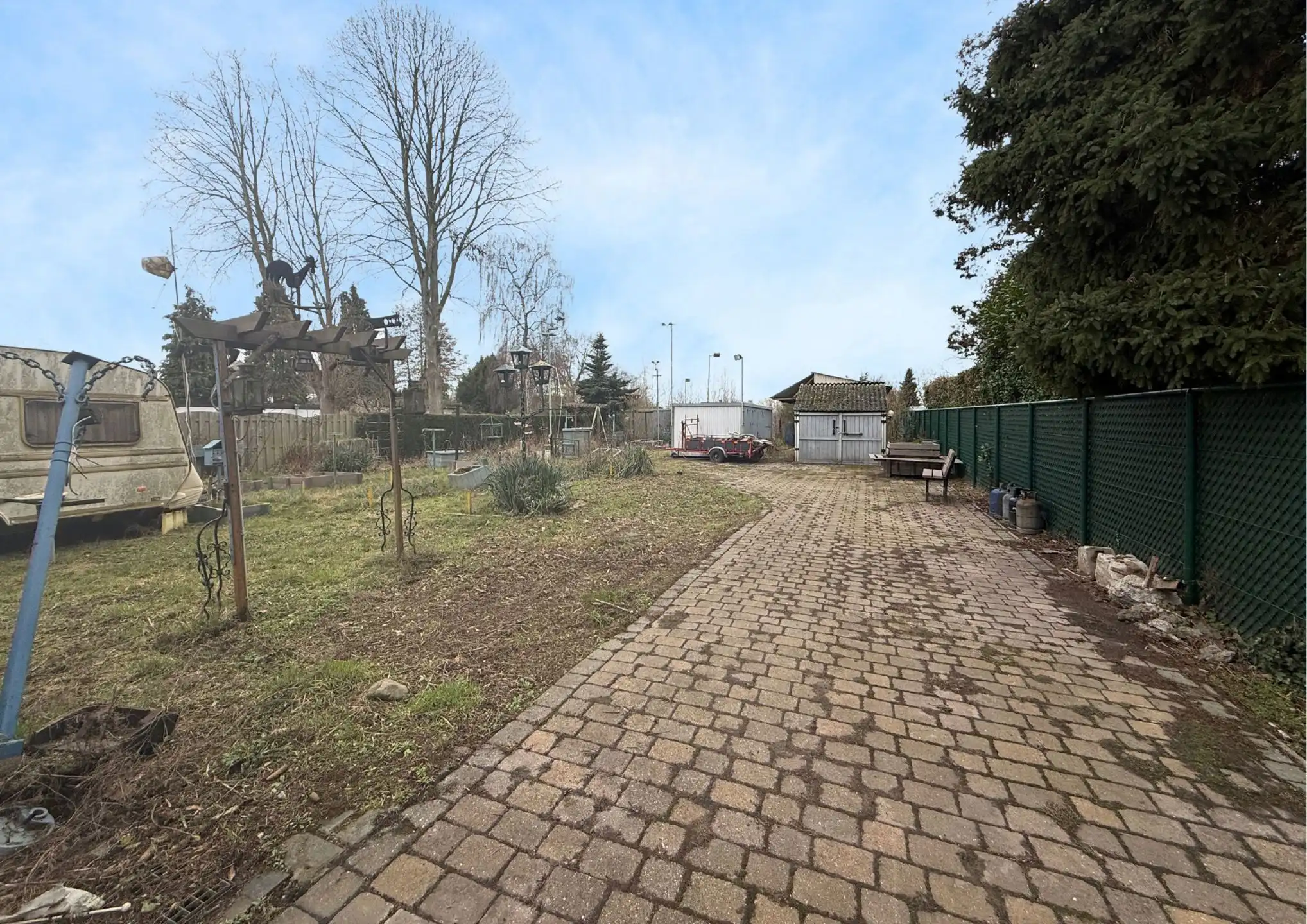 Volledig te renoveren interbellumvilla op perceel van 31a90 foto 6