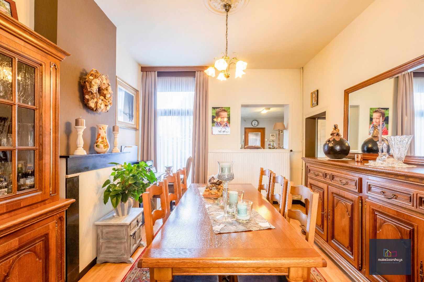 Verzorgde halfopen bebouwing met grote tuin en carport  foto 11