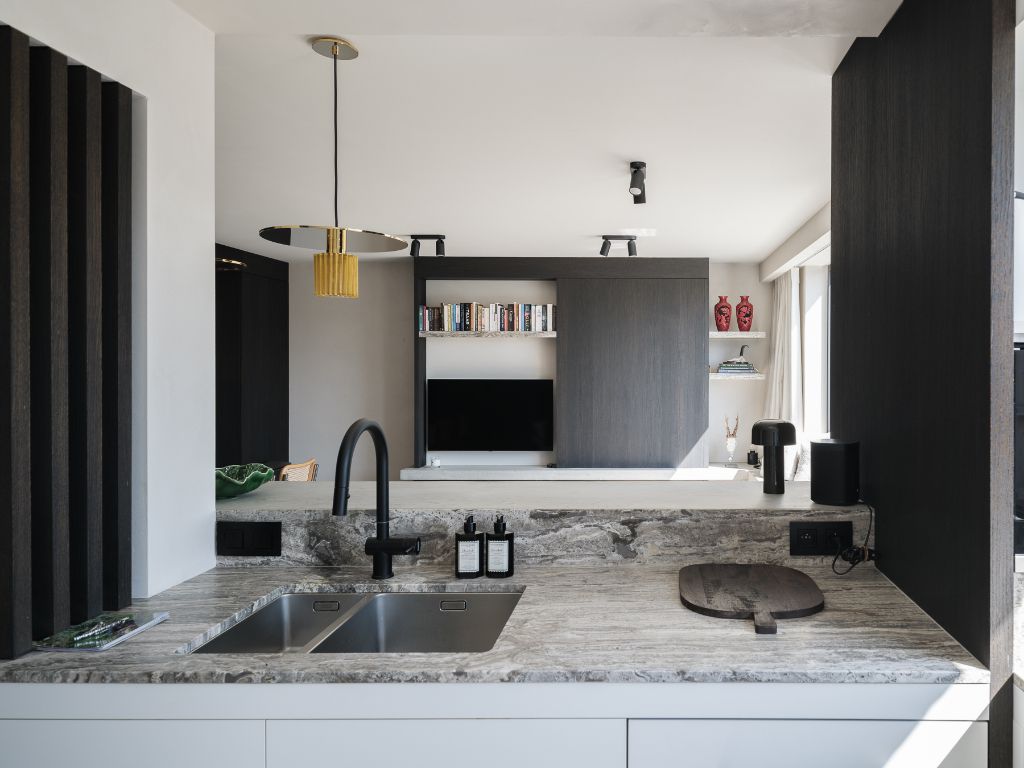 Luxueus penthouse appartement met o.m. twee slaapkamers en een ruim dakterras foto 5
