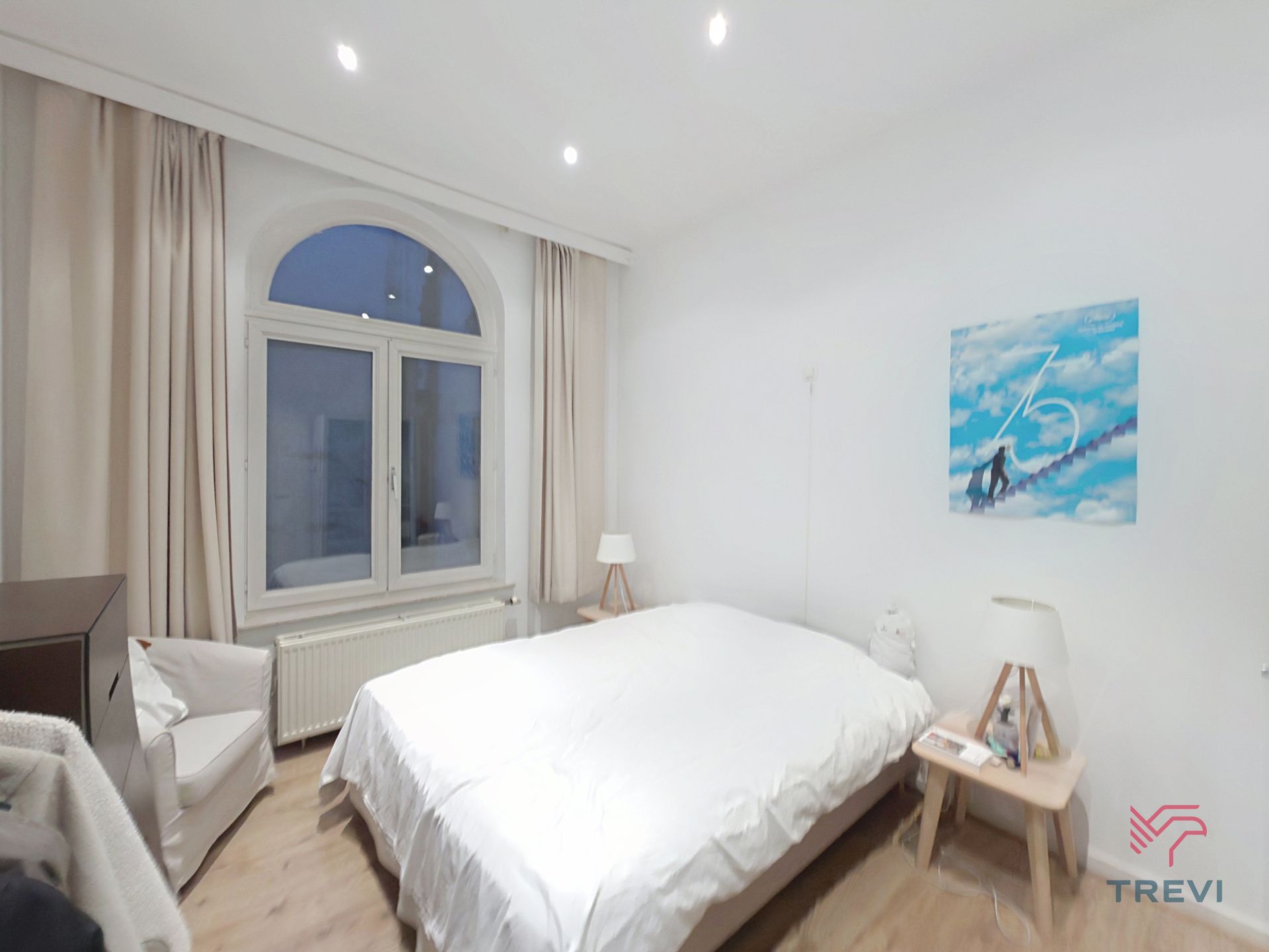 Gemeubileerd appartement met 1 slaapkamer naast de Zavel! foto 6