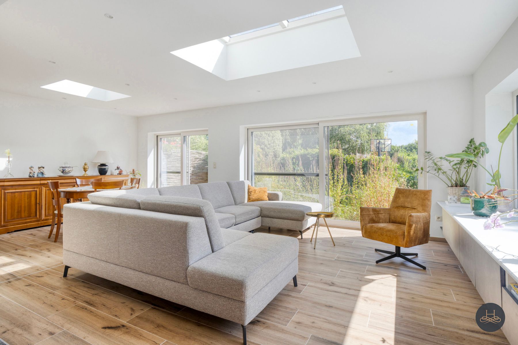 Energiezuinige en zeer ruime woning met fantastische tuin foto 7