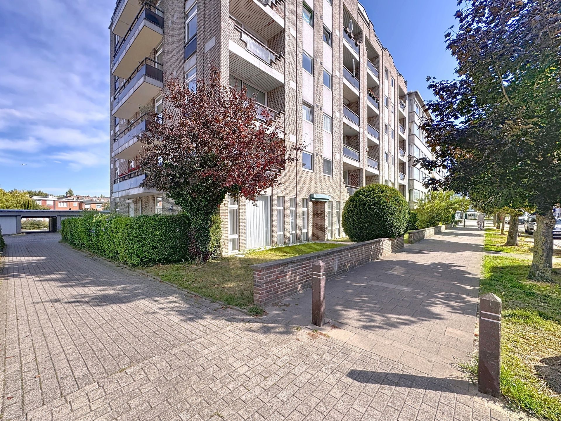 ()=>{if(producerUpdateValueVersion(node),producerAccessed(node),node.value===ERRORED)throw node.error;return node.value} Avenue Franz Guillaume 29/5 - 1140 Evere