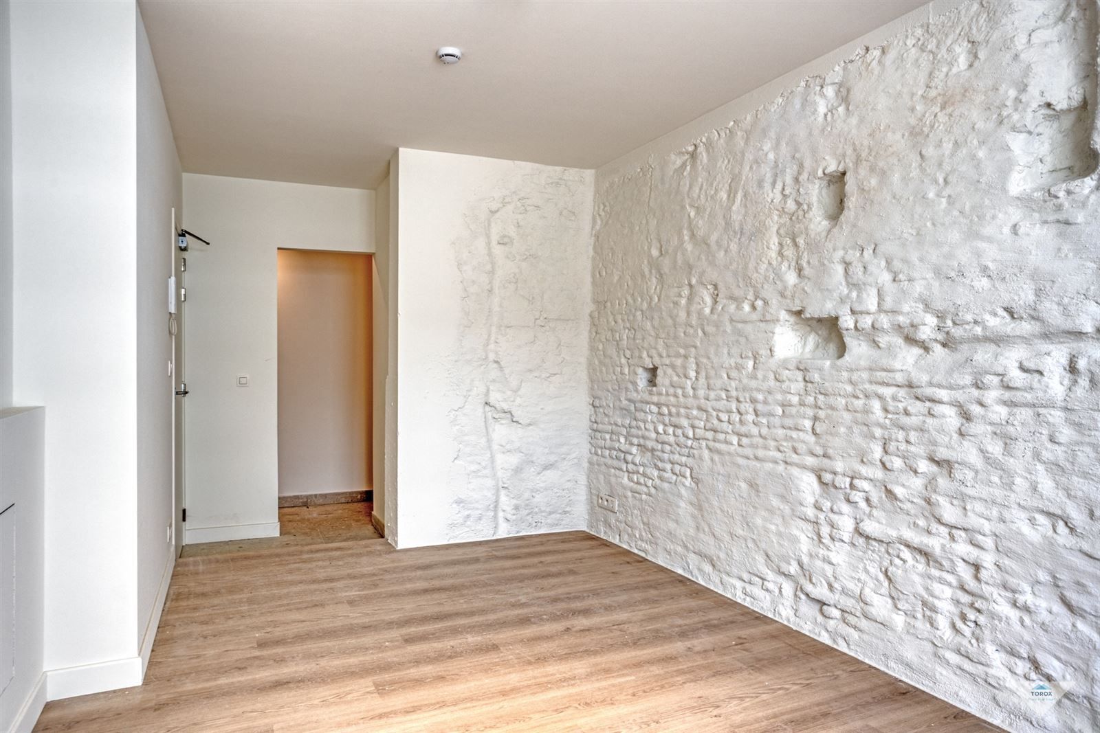 Instapklaar nieuwbouw-studentenhuis met 5 bemeubelde kamers foto 4