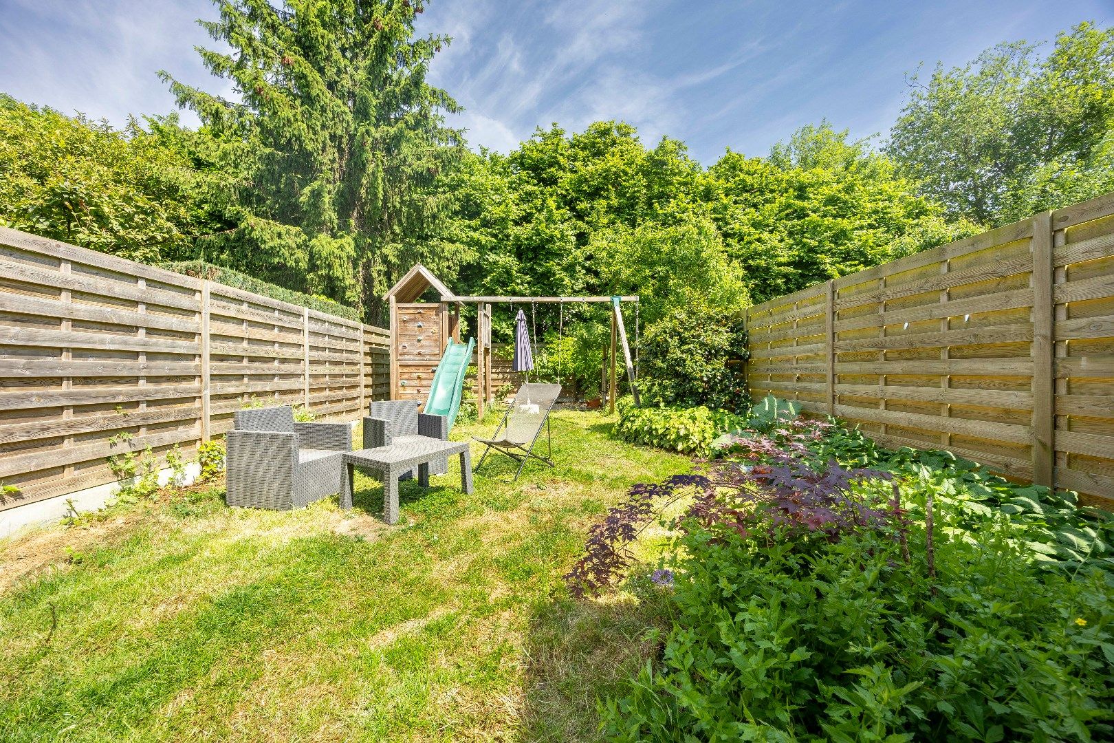 KLOEKE WONING MET 3 SLAAPKAMERS EN TUIN foto 13