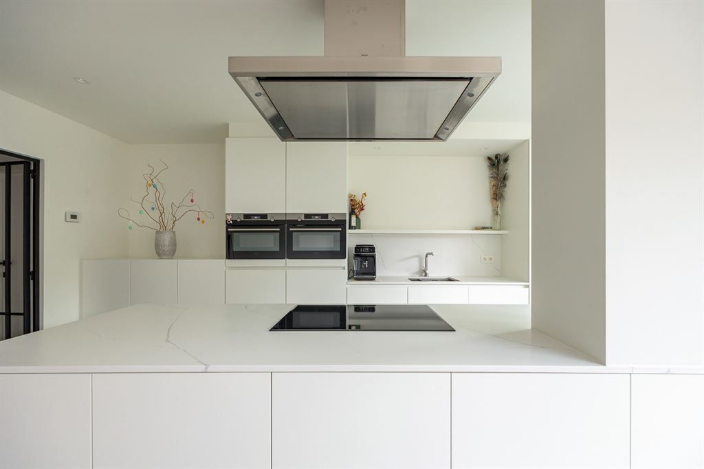 Ruime energiezuinige woning met tuin en garage foto 2