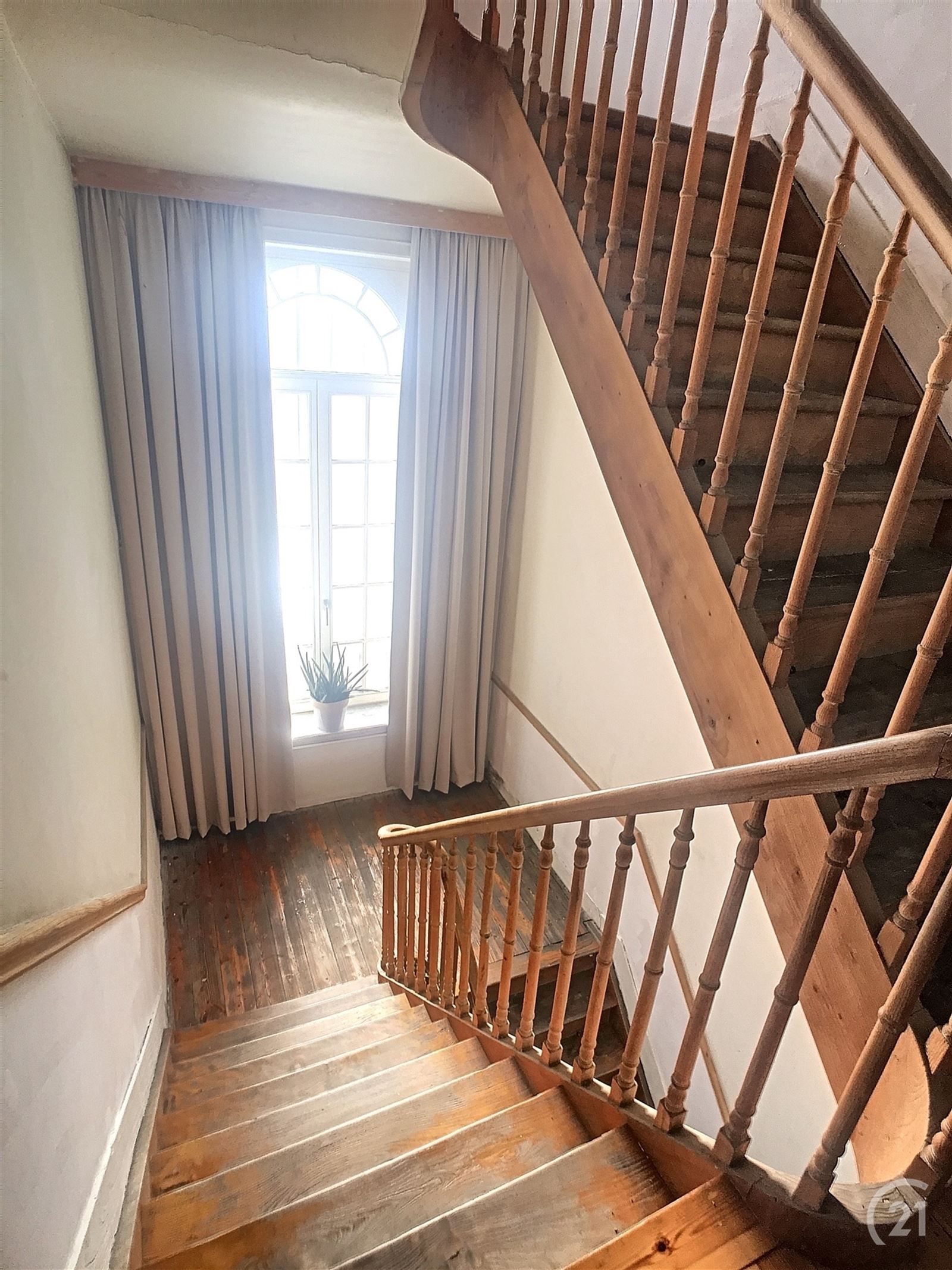 Herenwoning met mogelijkheid meergezinswoning of praktijk foto 5