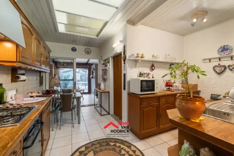 Ruime woning met 3 slaapkamers en tuin! foto 7