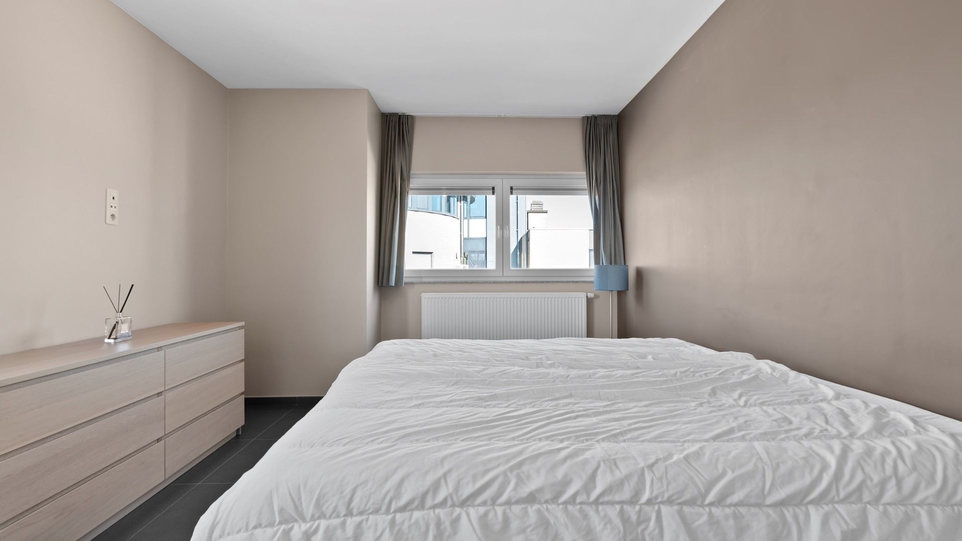 Duplex app. van 220m2 met 3 slpk's en 65m2 aan terrassen foto 20