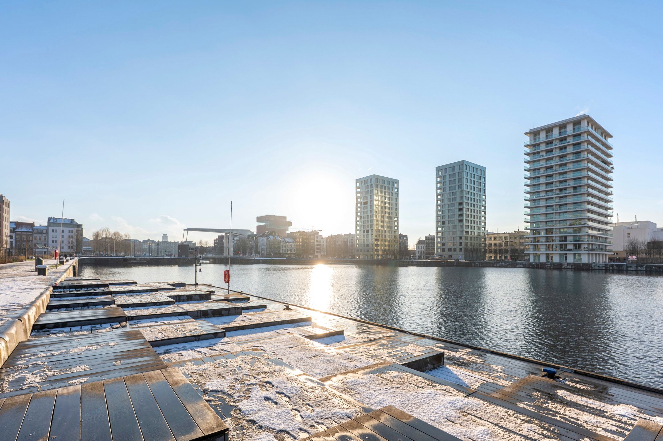 Luxueus 2-slaapkamerappartement met zonnig terras foto 18