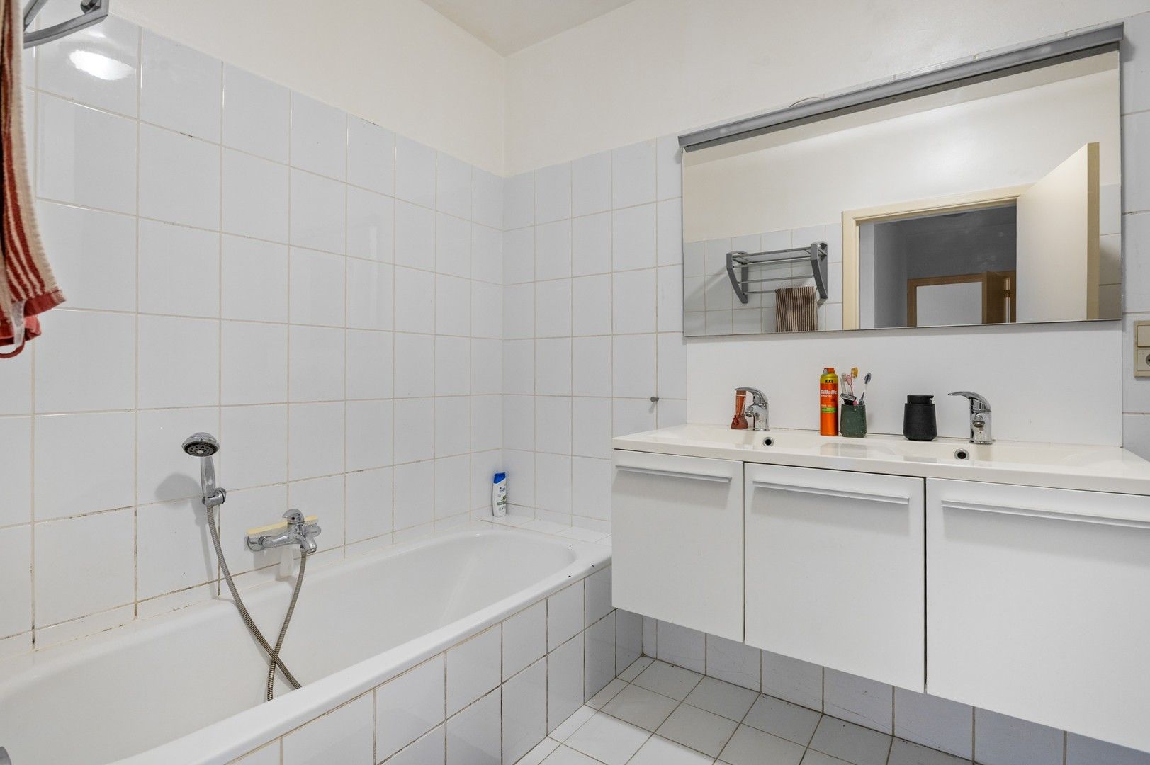 Verzorgd ruim appartement op toplocatie in Brasschaat foto 15