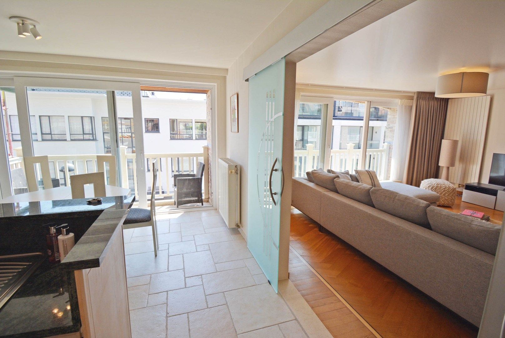 Ruim en centraal gelegen appartement met 3 slaapkamers foto 6