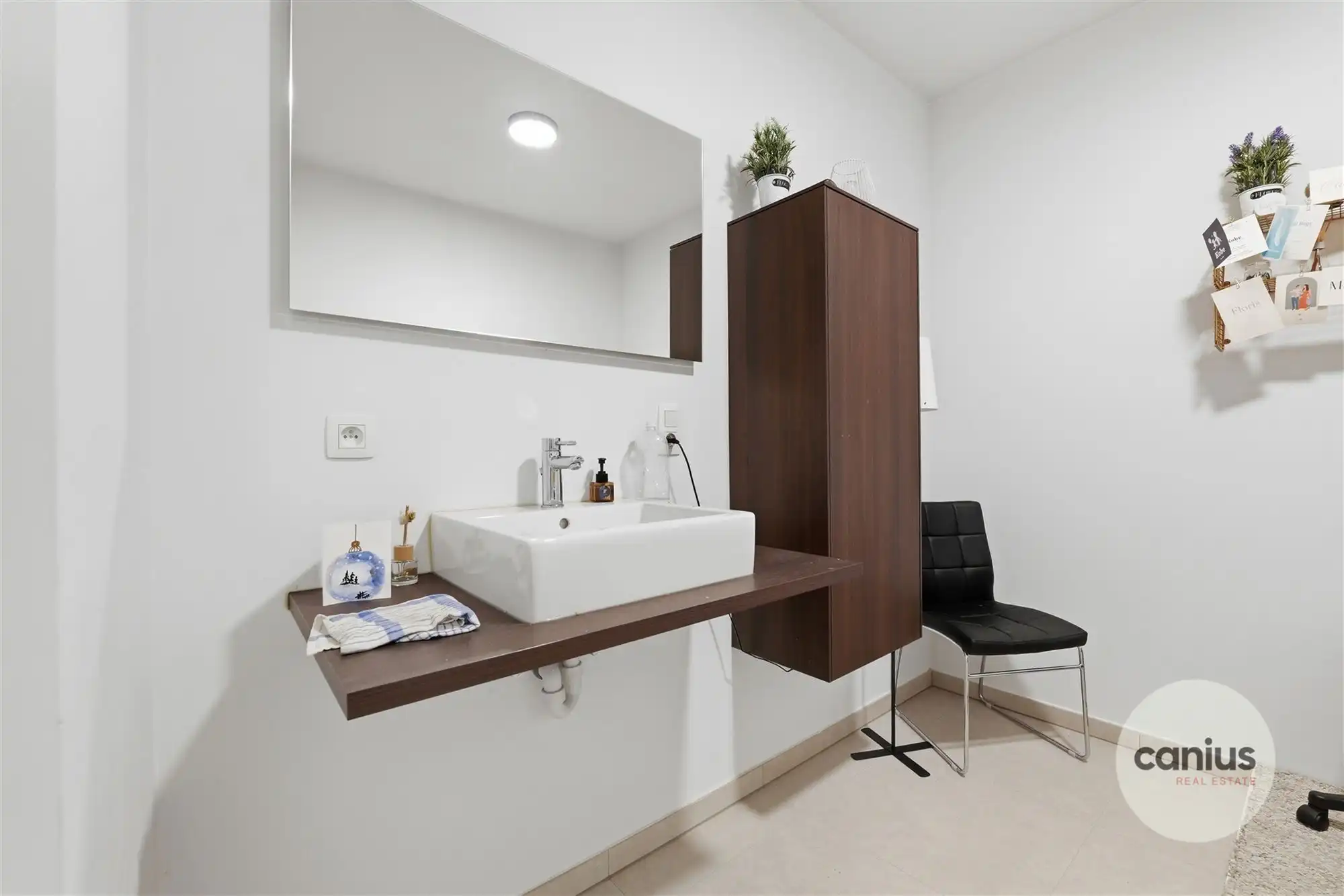 WONING MET LIFT NABIJ HET CENTRUM foto 24